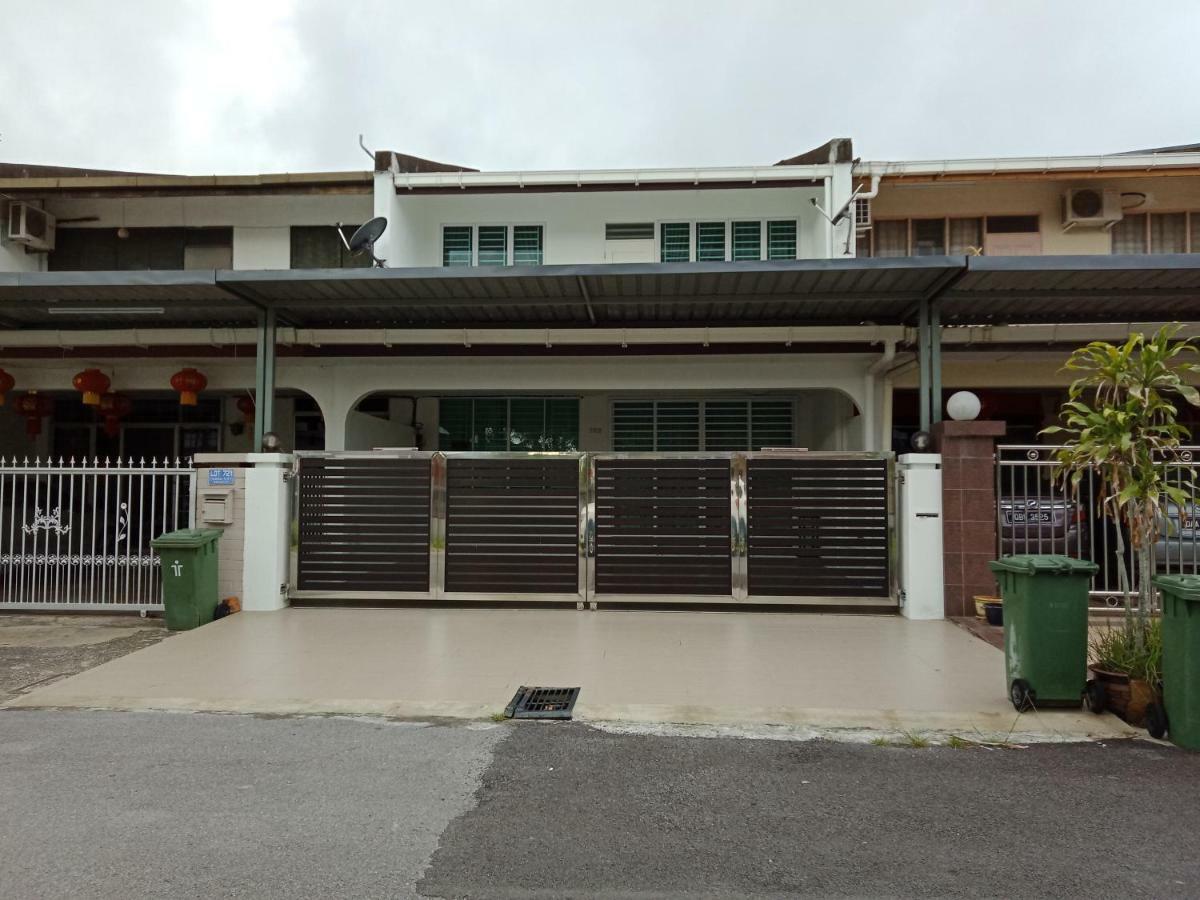 722 Homestay Kuching Exterior foto